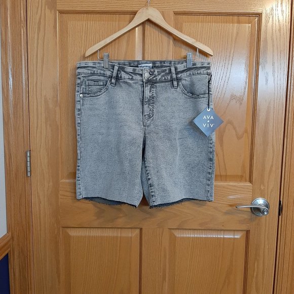 Ava & Viv Plus Size High-Rise Stretch Denim Shorts | Gray Acid Wash, 9" Inseam
